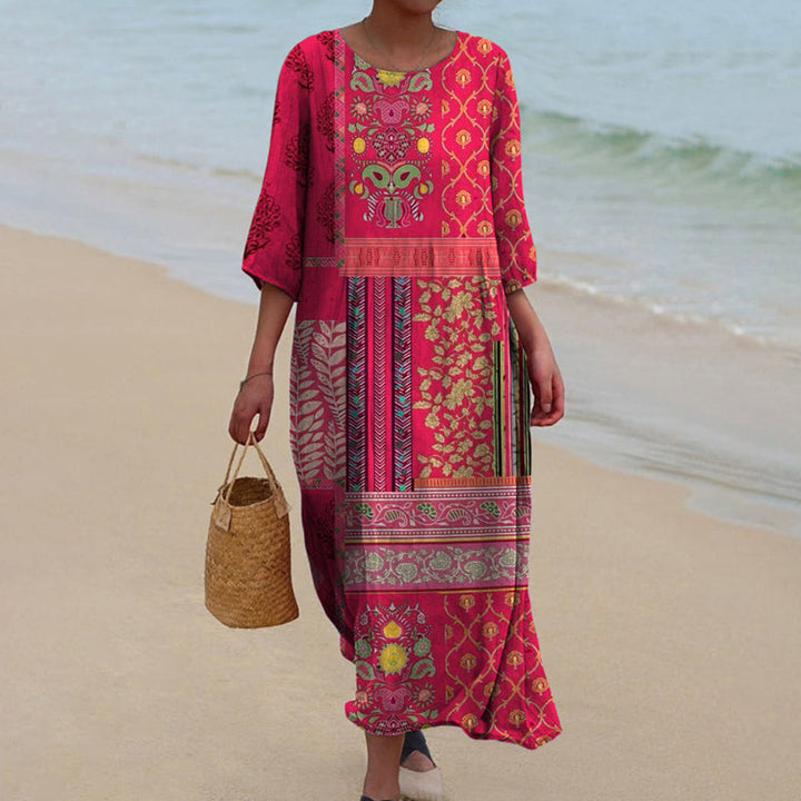 Robe maxi femme bohème ethnique rouge fluide, décontractée pour l'été et les vacances, avec col V féminin.