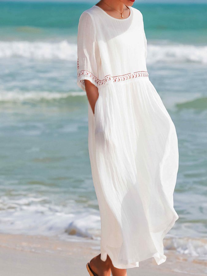 Robe maxi femme brodée élégante, parfaite pour l'été ou une journée relaxante à la plage.