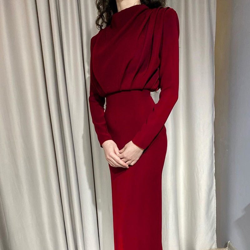 Longue robe fluide femme, coupe maxi chic, idéale pour un look estival et confortable.