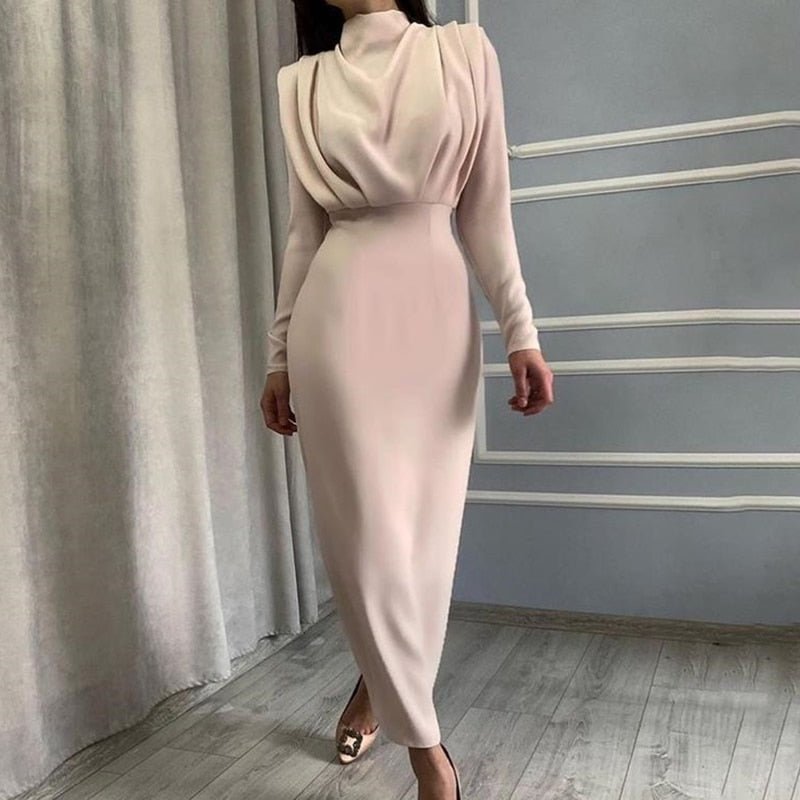 Mode féminine, robe fluide maxi, élégante et confortable, parfaite pour été.
