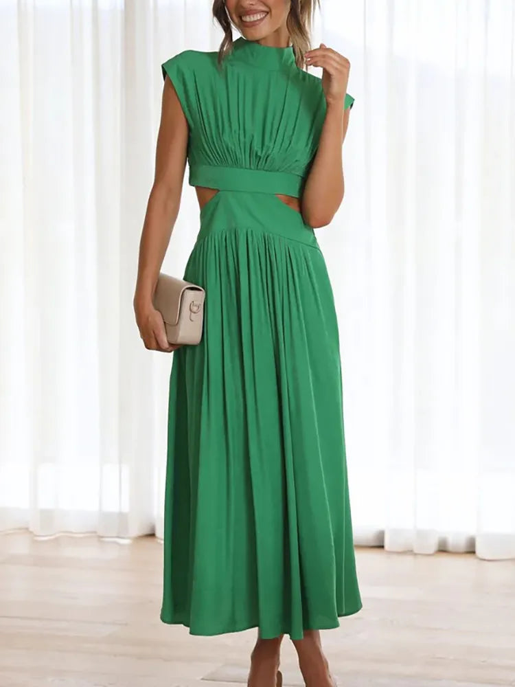 Robe maxi élégante pour femme, parfaite pour soirées et cérémonies. Tissu fluide, coupe longue et chic.