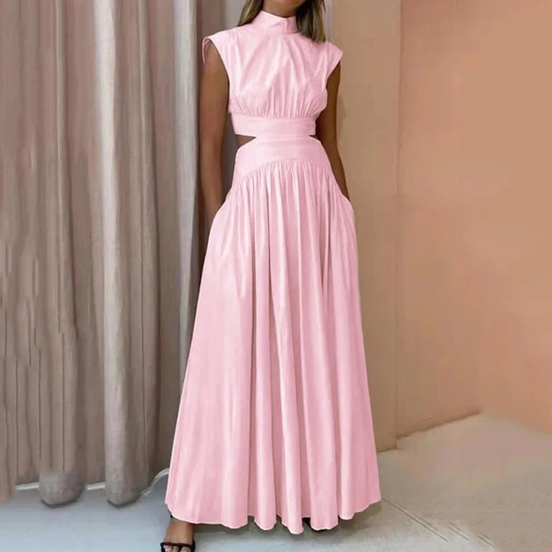 Robe féminine de cérémonie, style maxi. Idéale comme robe de cocktail ou de soirée pour un look raffiné.