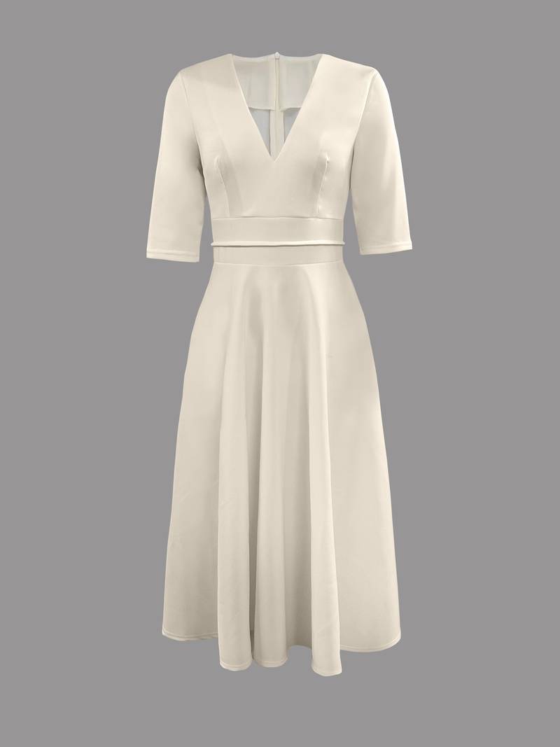 Robe midi élégante col V, coupe fluide et confortable.  Parfait pour toutes occasions.