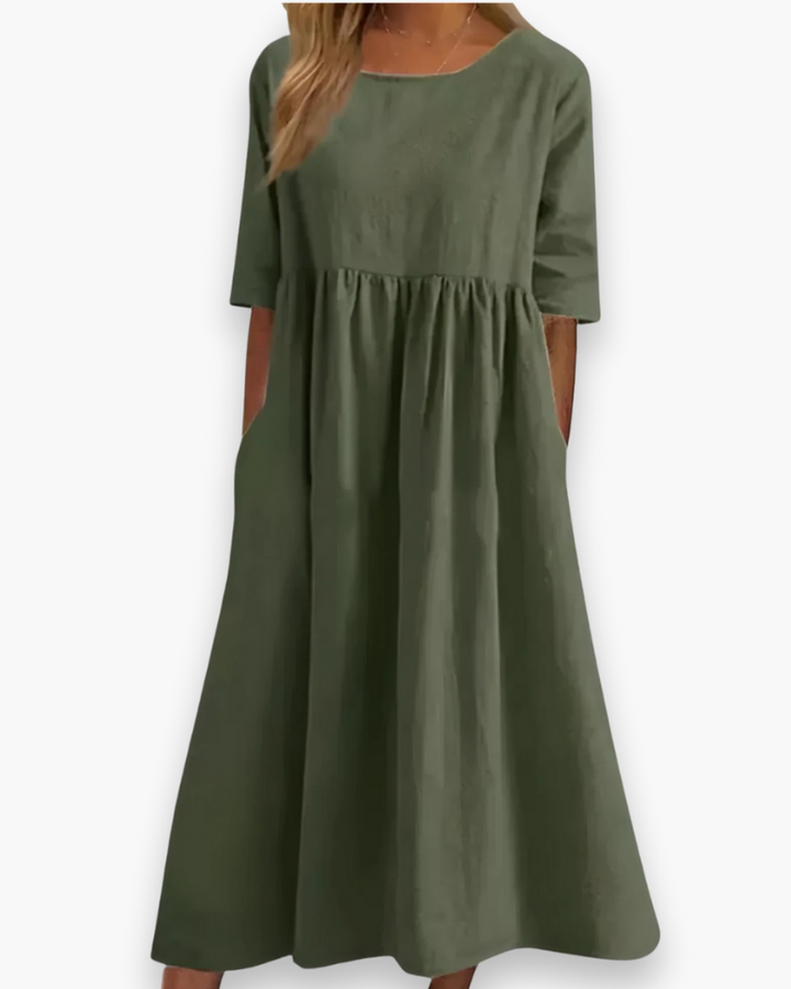Robe midi élégante femme, blanche, style décontracté avec poches et tissu léger, parfaite toutes occasions.