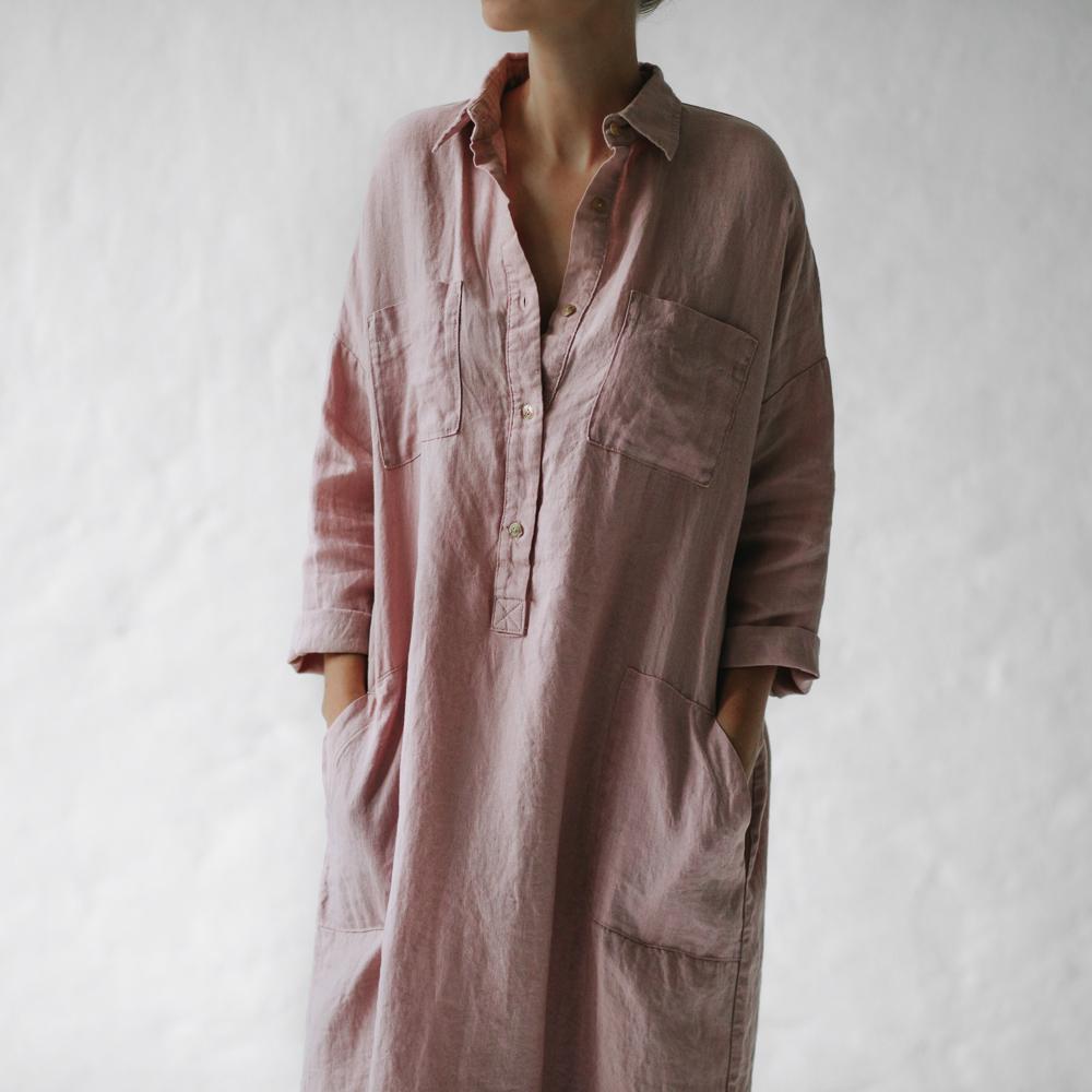 Robe midi été en lin, coupe fluide et légère.  Parfaite pour l'été.