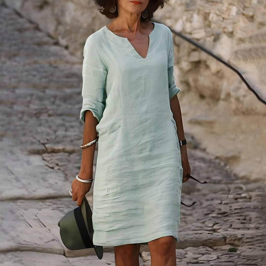 "Robe midi été tendance, fluide, élégante, motifs uniques, confortable, chic, parfaite pour journées ensoleillées."