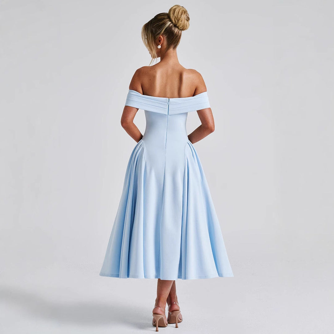"Robe midi évasée, épaules dénudées, coupe cintrée, encolure bardot, fluide, élégance intemporelle, longueur mollet."