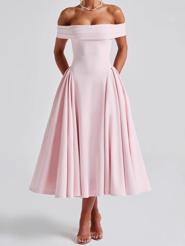 "Robe midi évasée, épaules dénudées, coupe cintrée, encolure bardot, fluide, élégance intemporelle, longueur mollet."