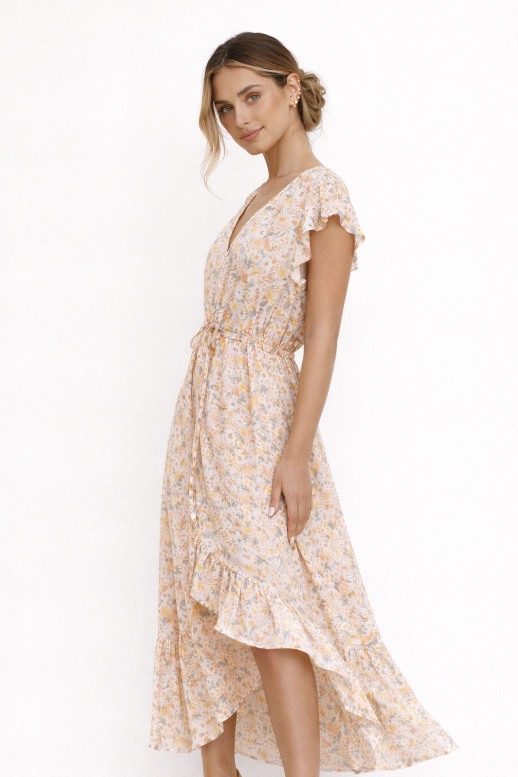 Robe midi florale femme beige avec volants et ceinture, style décontracté chic, confort absolu printemps été.