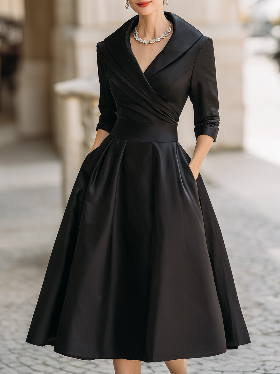 Robe midi plissée trapèze pour femme, élégante et vintage, idéale pour soirées ou cocktails.