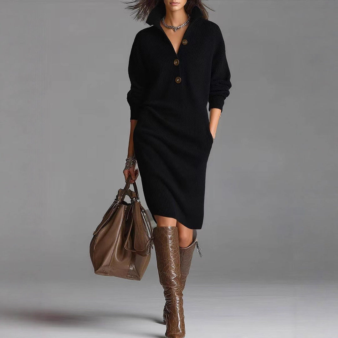 Robe pull femme chic et confortable, col V boutonné. Manches longues. Idéale pour diverses occasions.