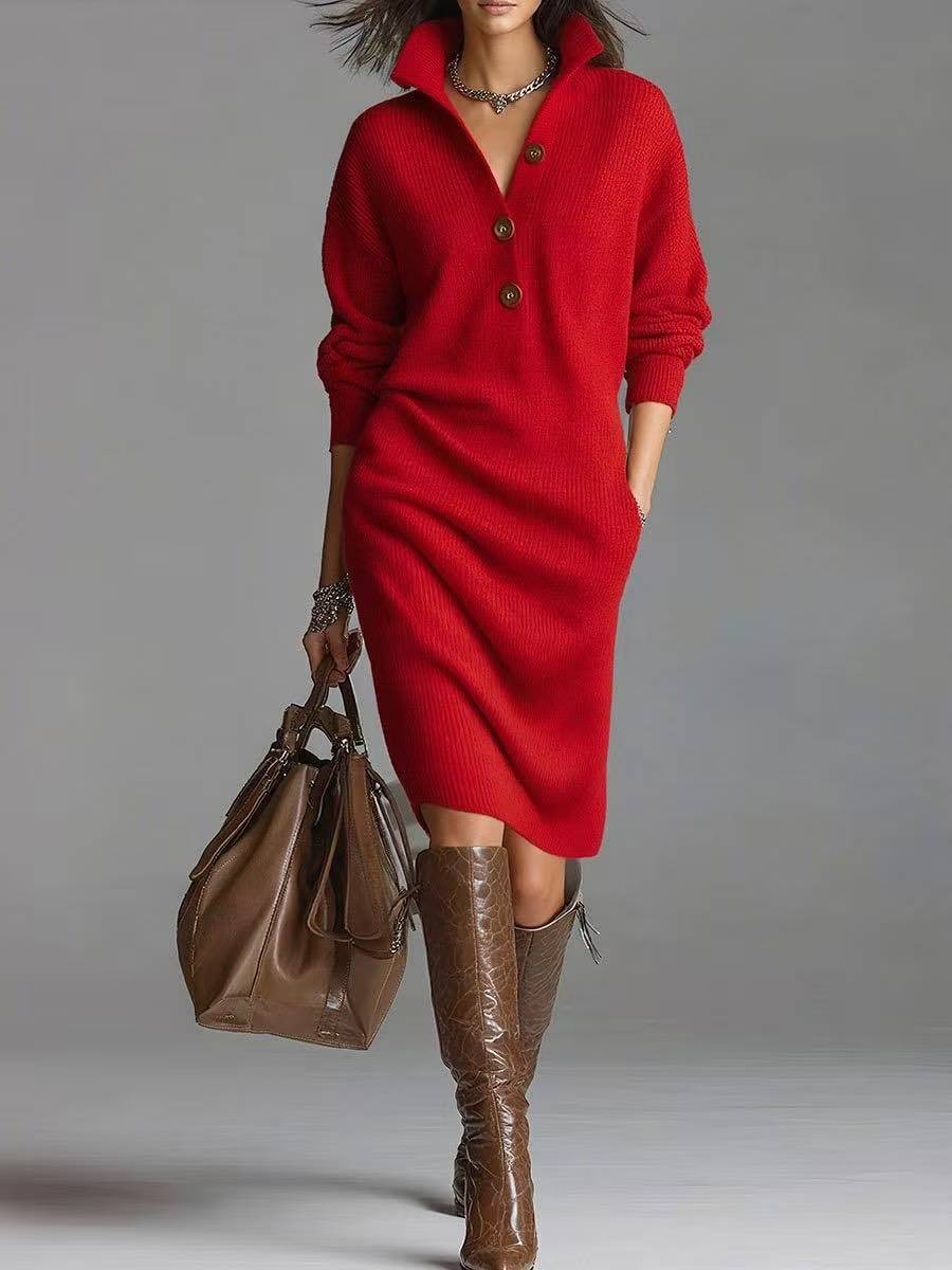 Robe pull femme tendance avec col V boutonné. Manches longues. Élégance décontractée et moderne.