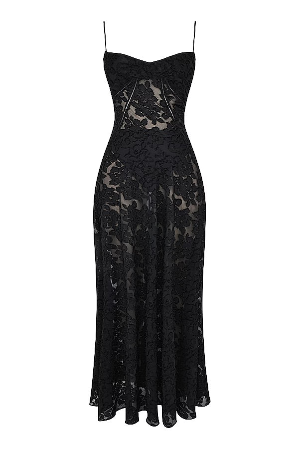 Robe rose vintage dentelle, soirée glamour.  Coupe élégante, détails floraux.