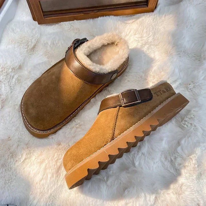 Chaussures sabots femme Ailani, style décontracté, parfaites pour le confort intérieur et l'extérieur.