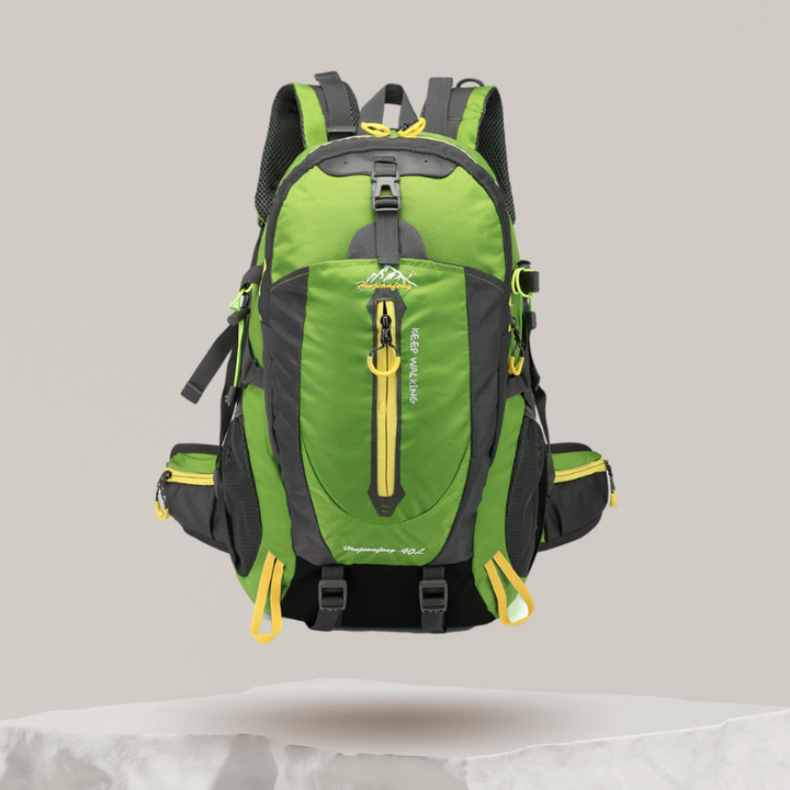 Sac à dos de randonnée 40L noir, imperméable et ergonomique, avec sangles ajustables, dos rembourré, idéal plein air.