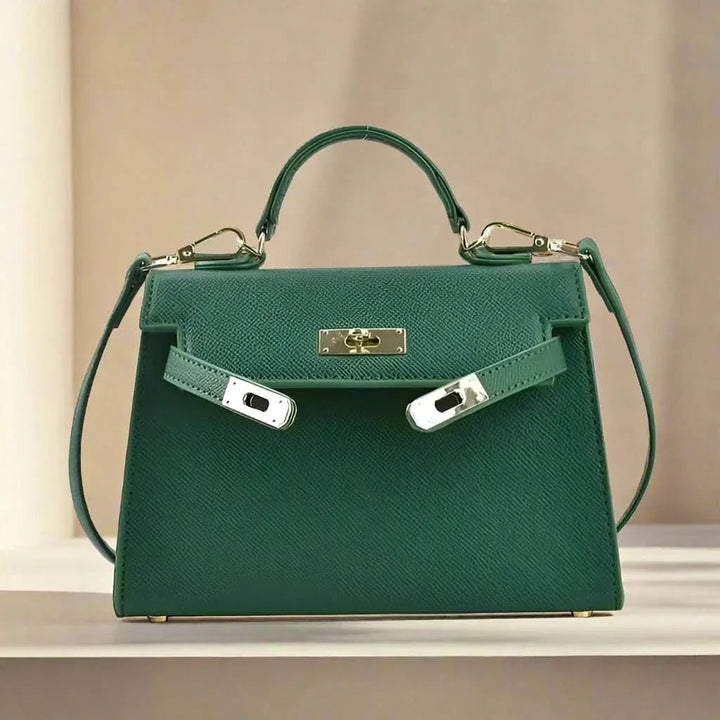 "Sac à main luxe femme, élégant et pratique, en cuir, noir et blanc, avec détails raffinés, polyvalent et spacieux"