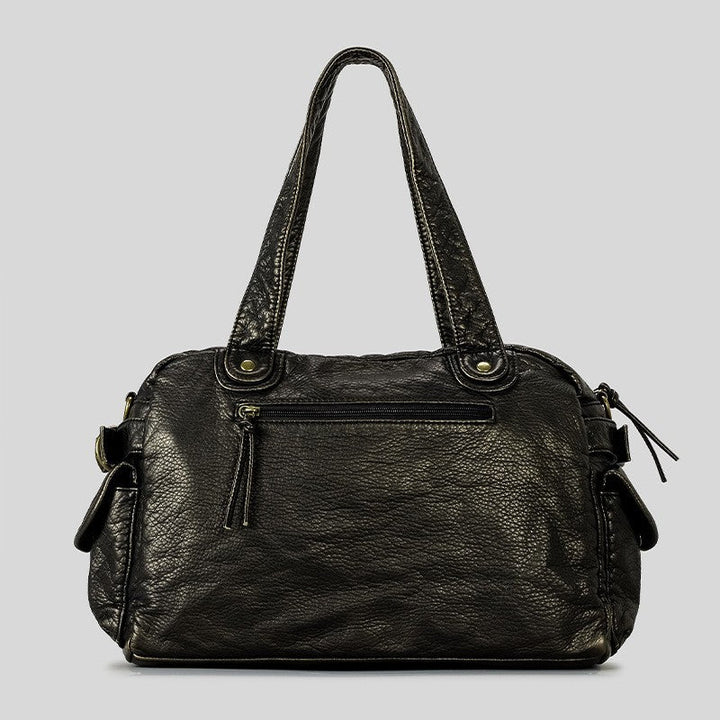 Sac à main rétro en cuir végétalien texturé, avec finitions dorées et anses longues, idéal pour un style élégant.