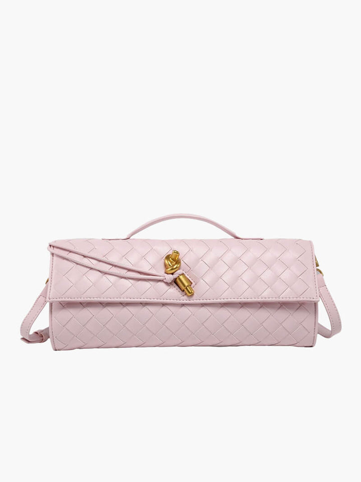 "Sac à main vegan tressé, accents dorés, spacieux, élégant, vue complète; parfait pour élévations de style."