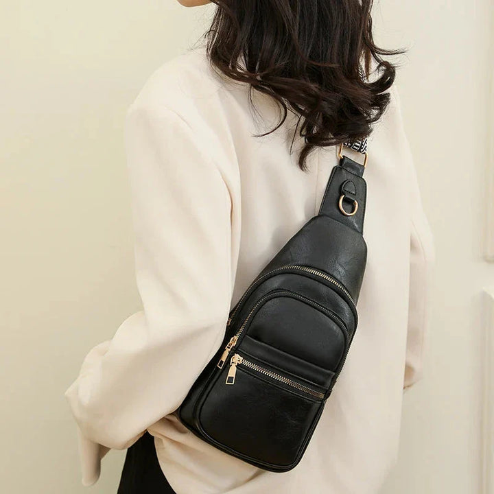 Sac banane de loisir pour femme en cuir PU, léger et confortable à porter en bandoulière ou à la taille.