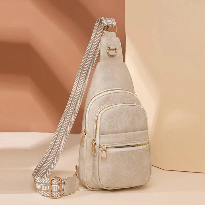 Sac banane femme en cuir PU, accessoire mode polyvalent, idéal pour sport, sorties et look moderne.