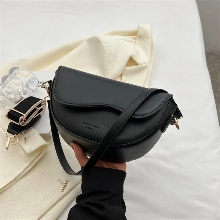 Sac bandoulière élégant noir en cuir PU pour femme, style sac banane, parfait pour l'épaule.