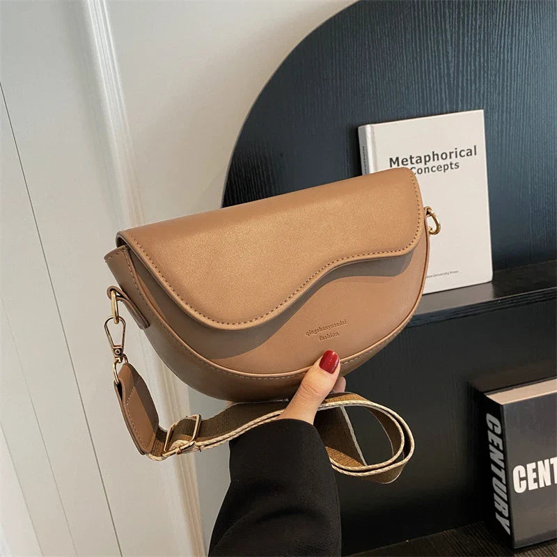 Sac banane femme bandoulière, design moderne en cuir PU, élégant et polyvalent.