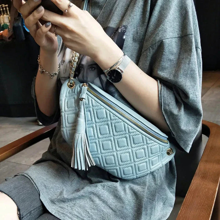 Sac banane bleu en cuir veritable pour femme, elegant et pratique, ideal pour le quotidien