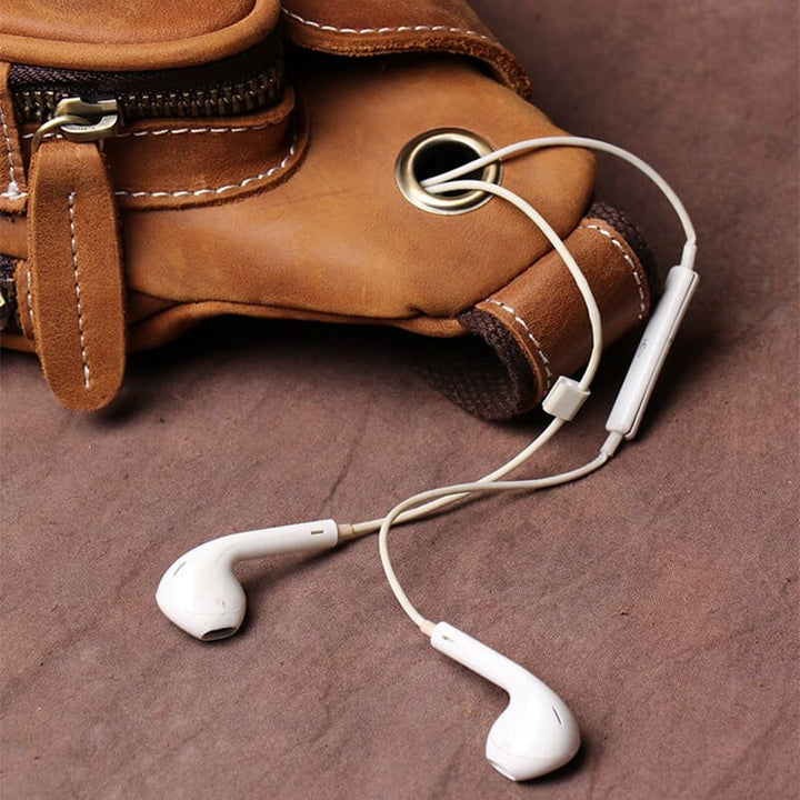 Accessoire sac banane en cuir pour homme, couleur riche et texture authentique