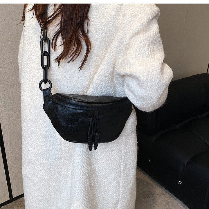 Collection de sacs banane femme en cuir PU, disponibles en marron, noir et café, stylés et pratiques.
