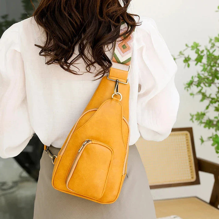 Sac banane femme chic en cuir PU beige, accessoire polyvalent, résistant à l'eau, pour ville ou voyage