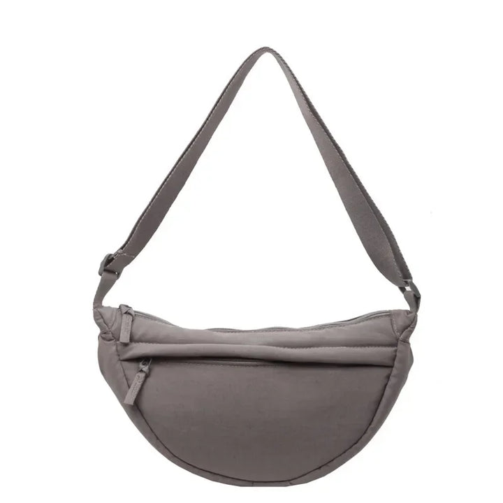 Sac banane femme résistant en nylon, compagnon fiable pour toutes vos aventures et le quotidien actif.