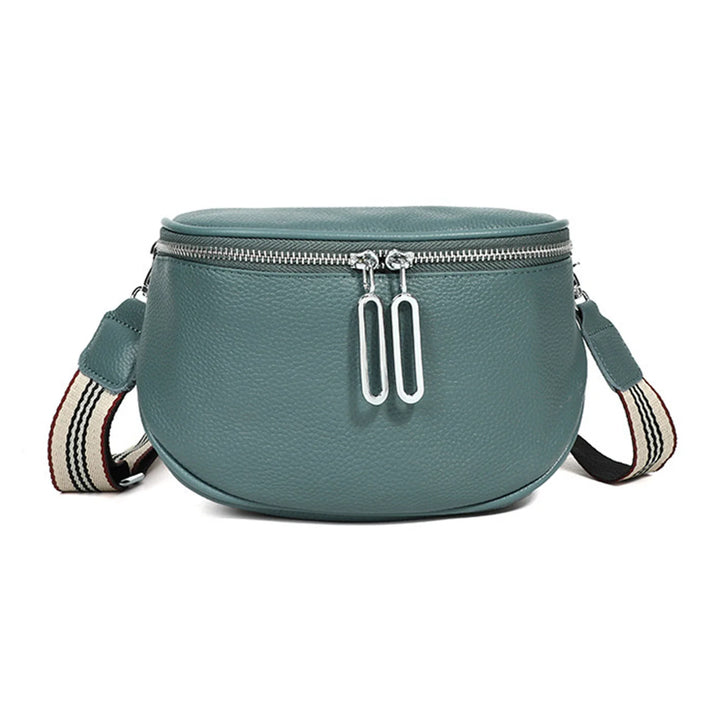 Sac femme banane en similicuir, accessoire tendance avec bandoulière réglable pour organisation facile.