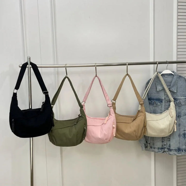 Sac banane velours côtelé jaune moutarde, parfait pour un look moderne et quotidien