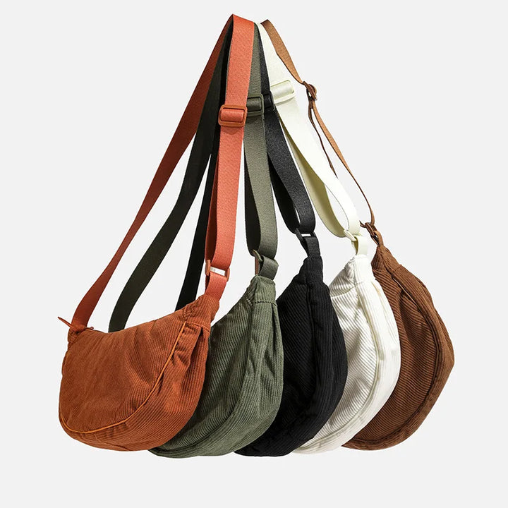 Sac banane élégant pour femme, en velours côtelé, accessoire mode tendance qui complète n'importe quelle tenue.