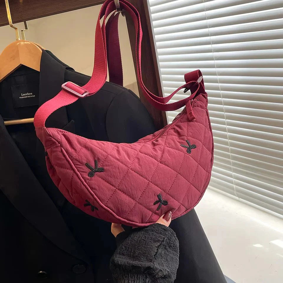 Sac banane matelassé femme en simili cuir, accessoire de mode idéal pour le voyage
