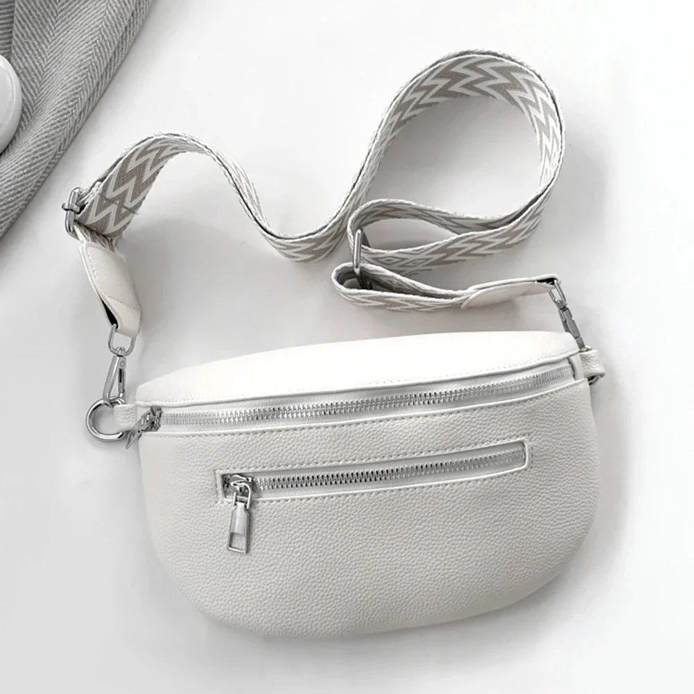 Sac banane femme gris en cuir PU, un 'sac bandoulière' compact, parfait pour transporter l'essentiel avec style.