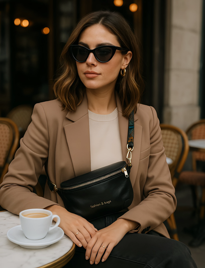 Sac banane en cuir PU marron, sécurisé et idéal pour les voyages, un indispensable pour femme.