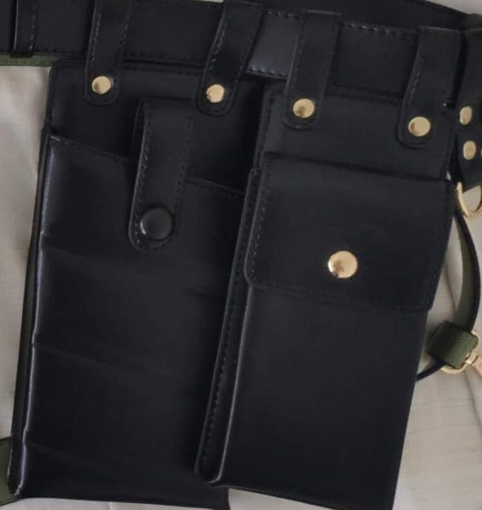 Sac banane Marianna posé à plat, montrant son design épuré en cuir PU, accessoire femme élégant