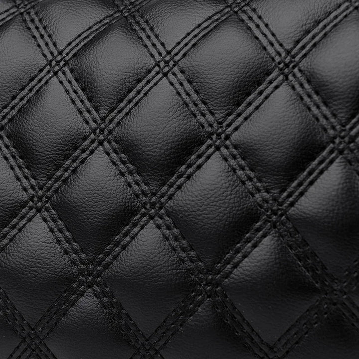 Collection de sacs bananes matelassés en cuir PU pour femmes, coloris beige et noir.