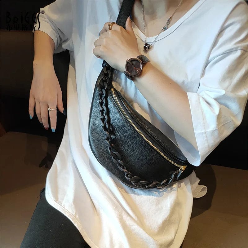 Sacoche femme en cuir véritable noir, sac banane chic, accessoire de mode pour toutes occasions.