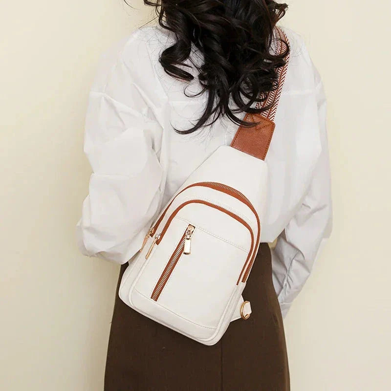 Accessoire de mode: sac banane Pauline rétro pour femme en cuir PU rouge, léger et pratique