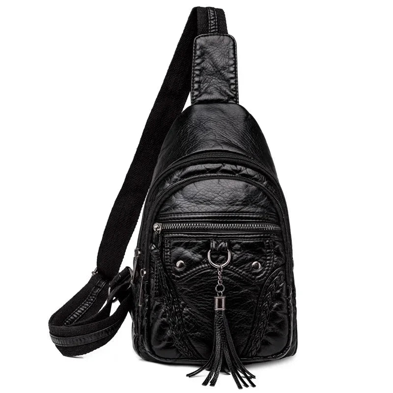 Sac banane noir en cuir PU pour femme, design rétro, idéal pour un look tendance et pratique.