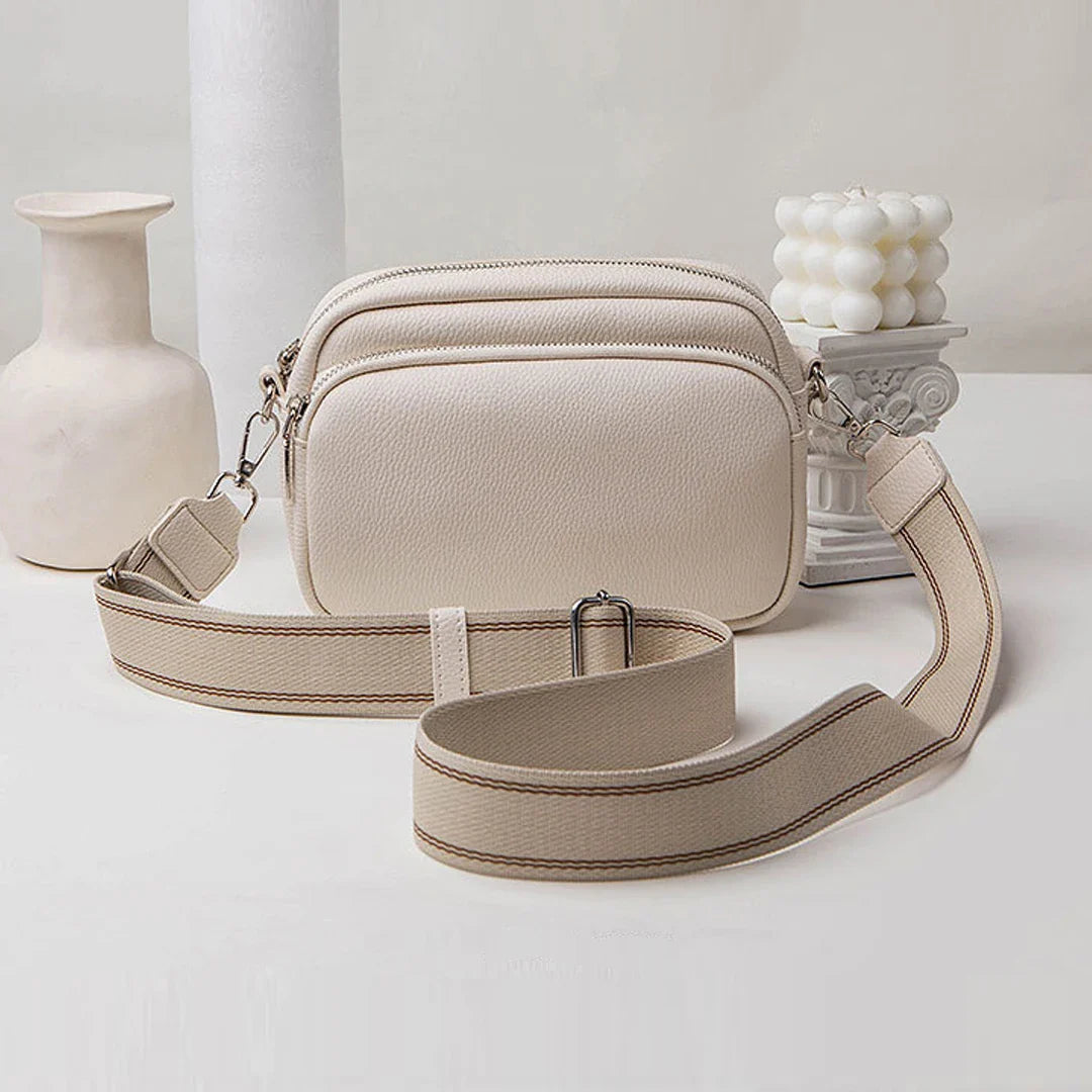 Sac banane rectangulaire chic pour femme, en similicuir de qualité, un accessoire mode élégant et très pratique.