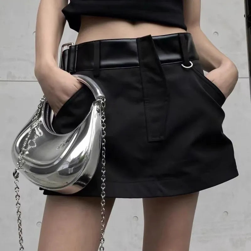 Sac bandoulière argenté élégant pour femme en cuir PU, accessoire moderne pour soirée.