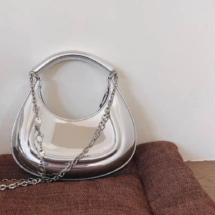 Sac bandoulière féminin argenté, idéal pour les soirées, en cuir PU durable.
