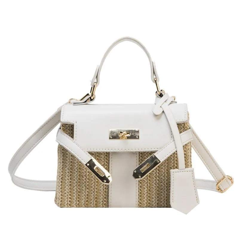 Sac bandoulière femme en raphia beige, finition en cuir, style bohème moderne et chic