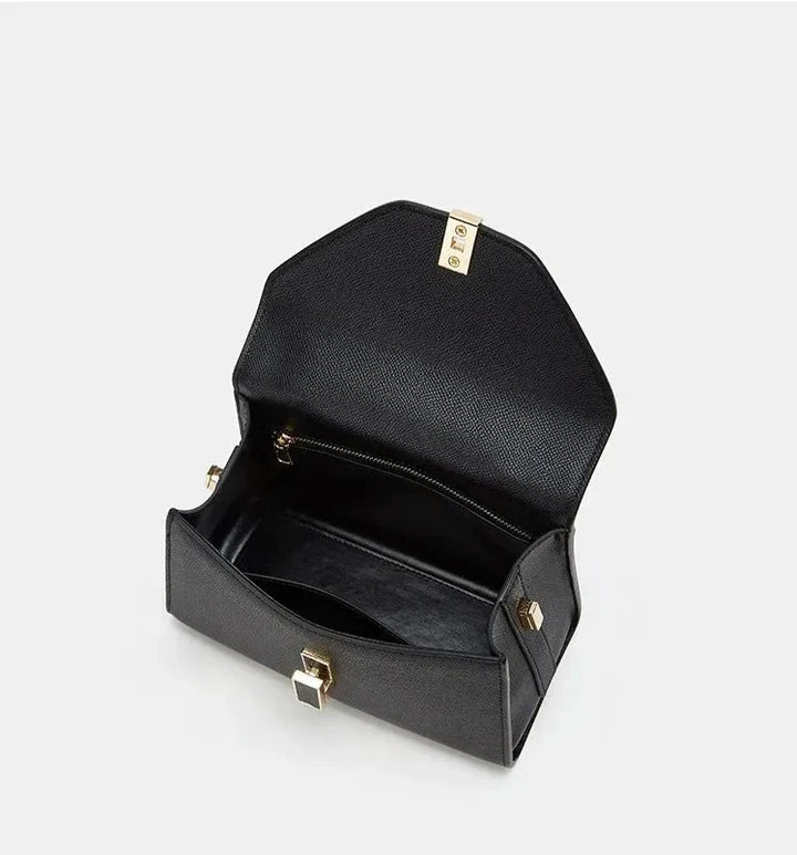 Sac à bandoulière Catalina en similicuir grainé, design chic et moderne, parfait pour le quotidien.