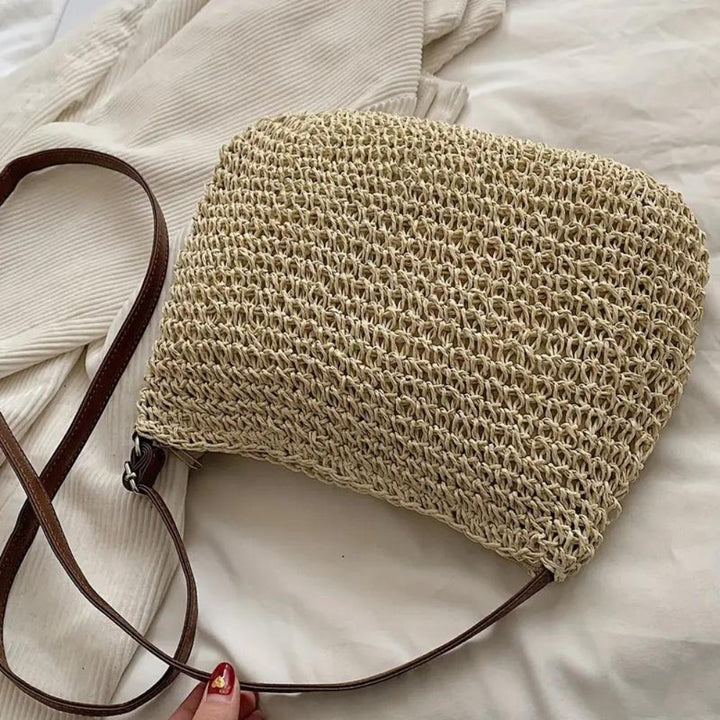 Sac élégant pour femme, idéal pour l'été, combinaison paille et cuir végan.