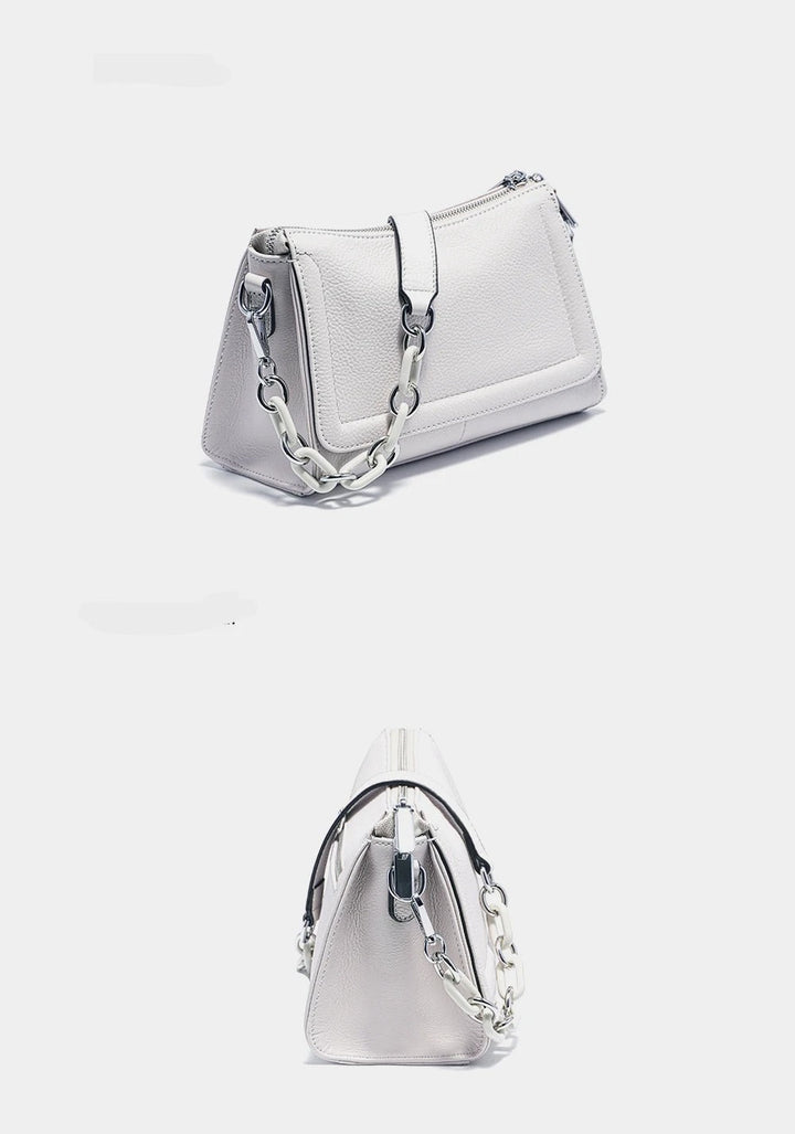 Sac bandoulière femme en cuir végétalien gris, accessoire mode intemporel, pour toutes occasions.