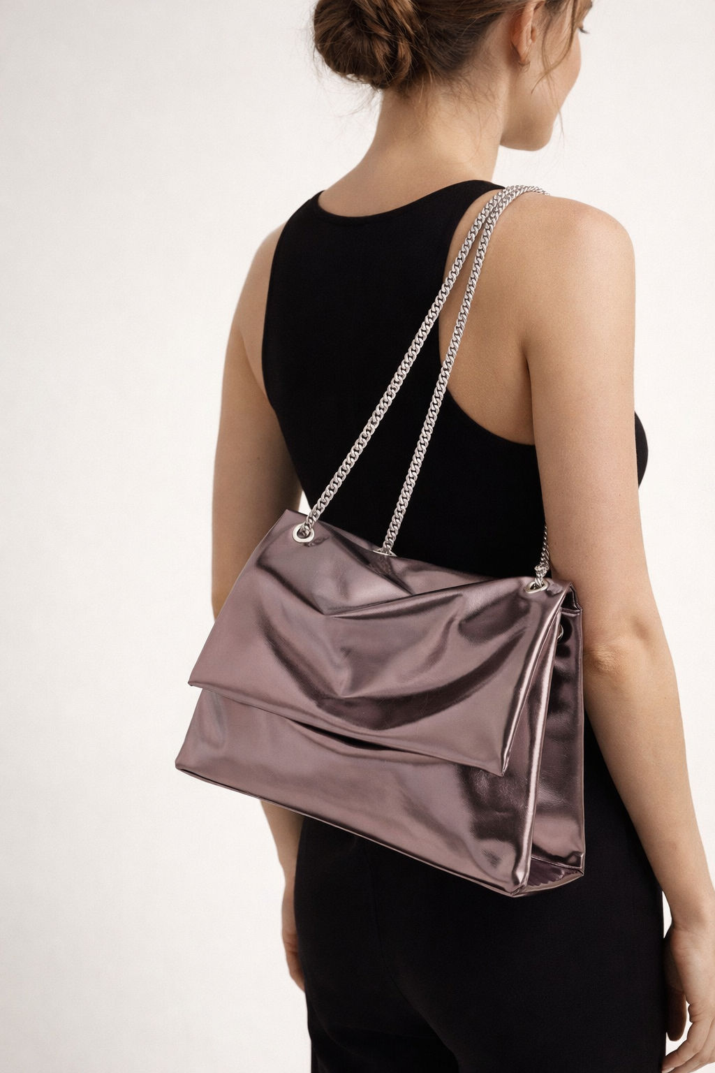 Sac à main bandoulière synthétique femme, parfait pour la soirée ou le quotidien, avec chaîne mode.